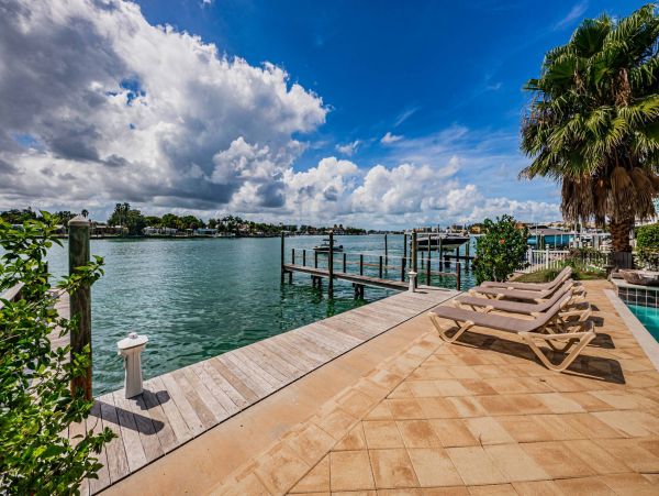 Bay Front Vacation Condo in Treasure Island Sleeps 14 Guests