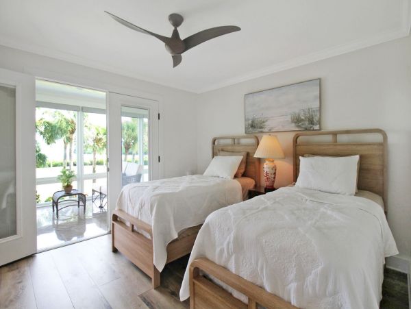 Longboat Key Vacation Rental - Two Bedroom Condo with Bay Views & Beach Access