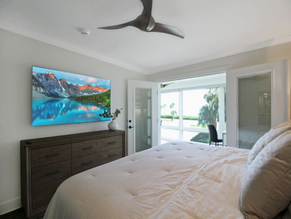 Longboat Key Vacation Rental - Two Bedroom Condo with Bay Views & Beach Access