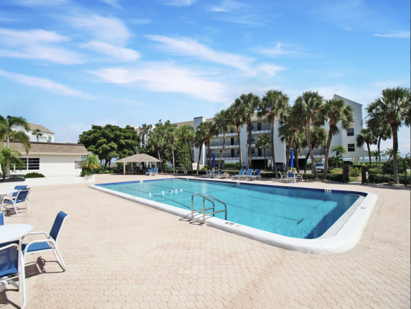 Longboat Key Vacation Rental - Two Bedroom Condo with Bay Views & Beach Access