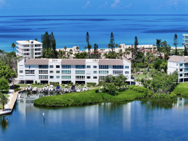 Longboat Key Vacation Rental - Two Bedroom Condo with Bay Views & Beach Access