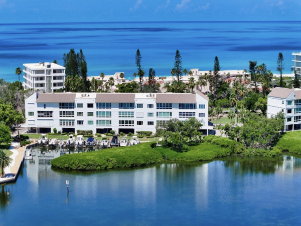 Longboat Key Vacation Rental - Two Bedroom Condo with Bay Views & Beach Access