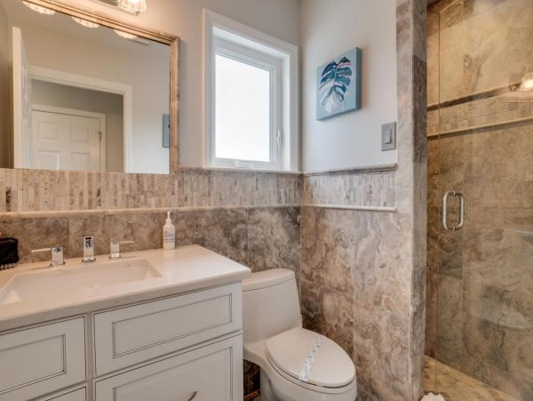Luxury Holmes Beach 3 Bedroom Pool House