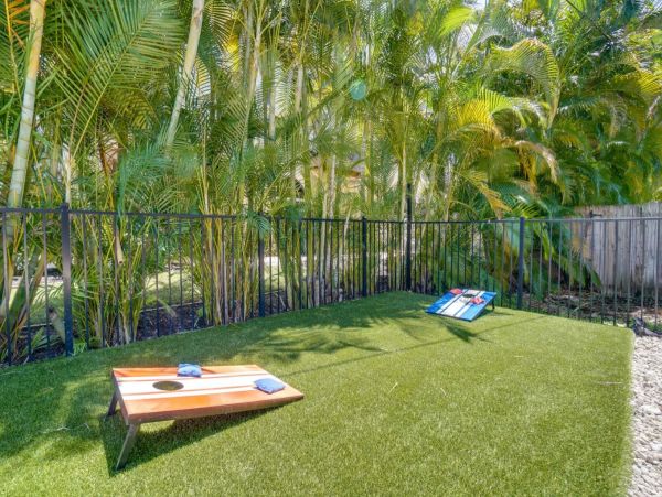 Luxury Holmes Beach 3 Bedroom Pool House