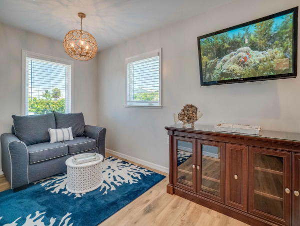 Luxury Holmes Beach 3 Bedroom Pool House