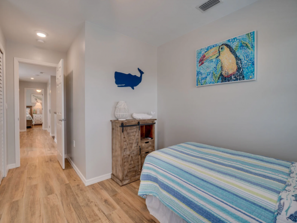 Luxury Holmes Beach 3 Bedroom Pool House