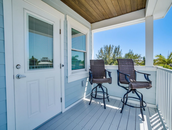 Luxury Holmes Beach 3 Bedroom Pool House