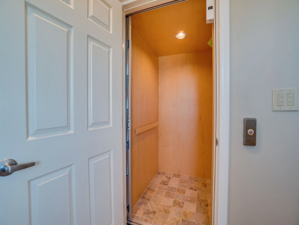 Luxury Holmes Beach 3 Bedroom Pool House