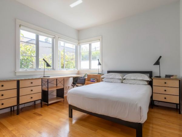 Pacific Palisades Beautiful Pool House 3 Bedrooms Sleeps 8