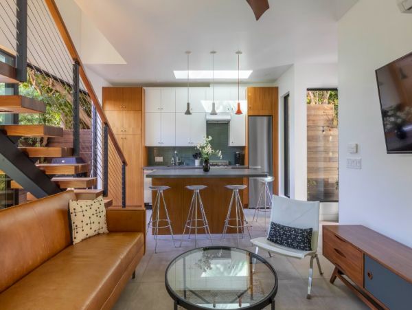 Pacific Palisades Beautiful Pool House 3 Bedrooms Sleeps 8