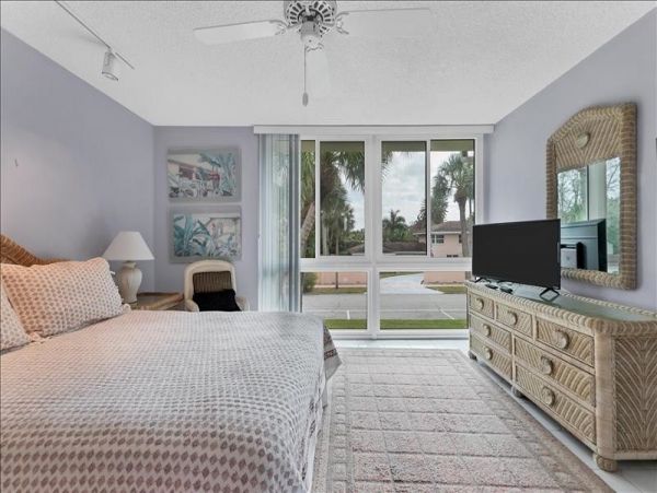 Sarasota Condo 1022216