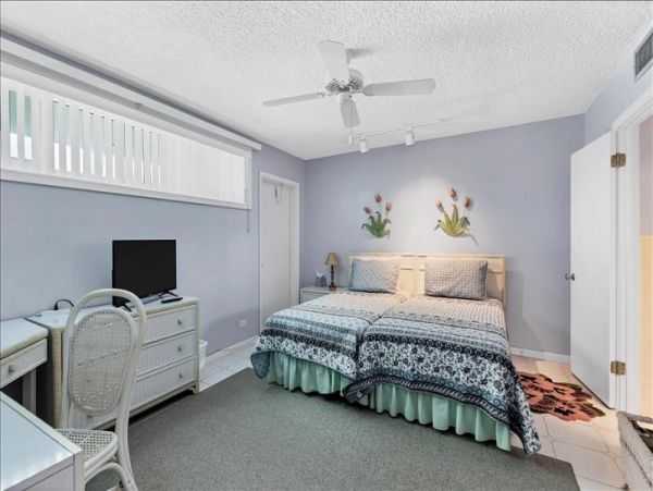 Sarasota Condo 1022216
