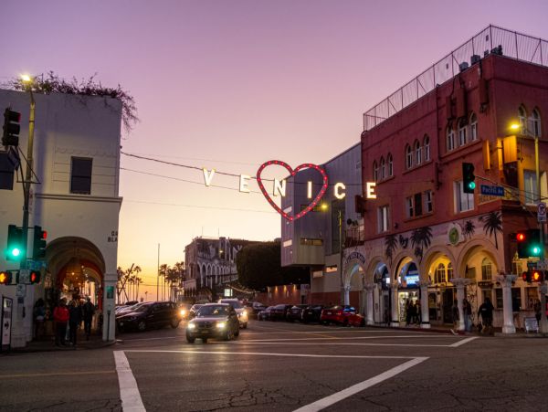 Charming Two Bedroom Home in Venice Beach
