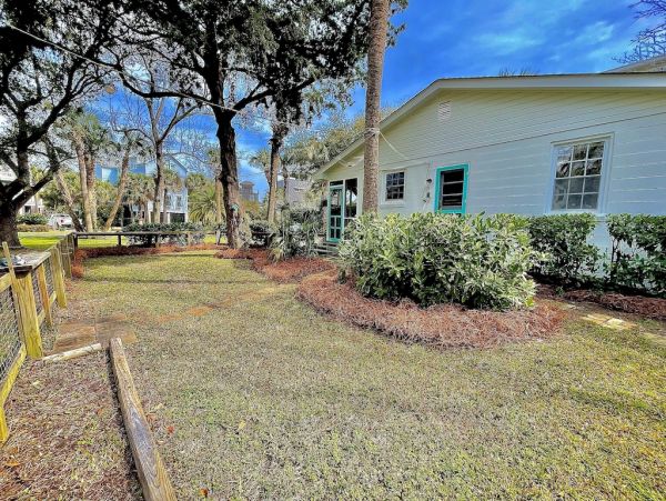Isle Of Palms Home 1022372