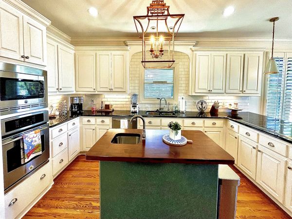 Isle Of Palms Home 1022373
