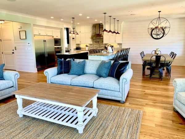 Isle of Palms Home with 6 Bedrooms
