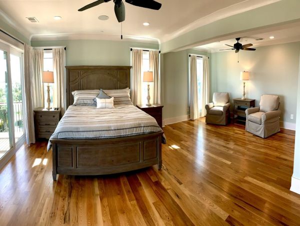 Isle of Palms Home with 6 Bedrooms