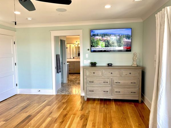 Isle of Palms Home with 6 Bedrooms