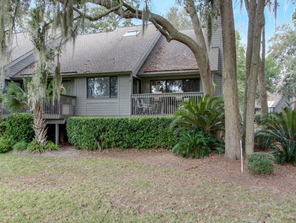Two story Townhouse in Hilton Head