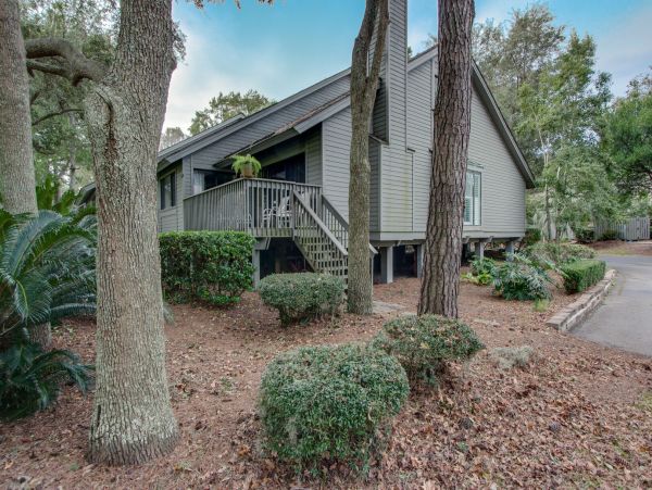 Two story Townhouse in Hilton Head