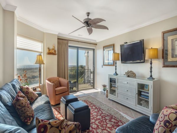 Oceanfront Vacation Villa in Hilton Head Sleeps 8 Guests