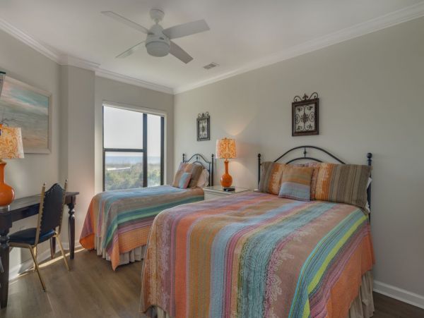 Oceanfront Vacation Villa in Hilton Head Sleeps 8 Guests