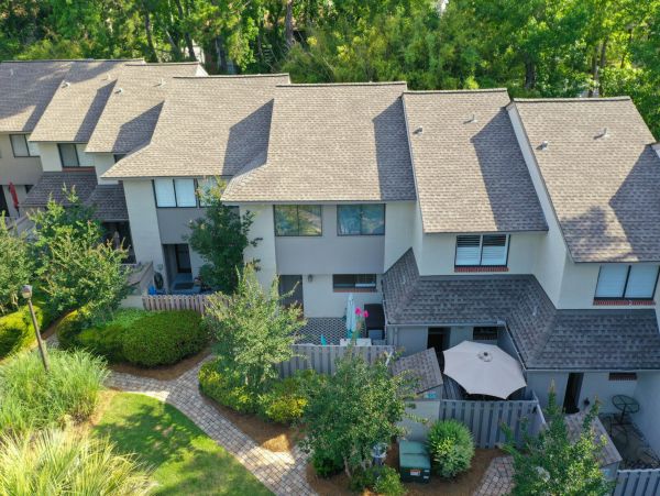 Hilton Head Vacation Condo Three Bedroom Walk to Beach