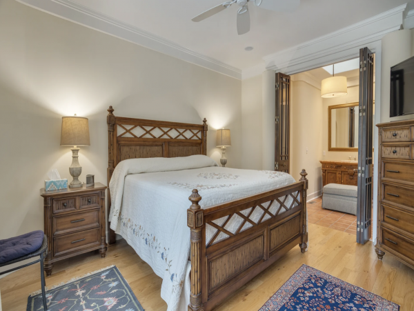 Stroll to Beach Luxury Pool Vacation Home