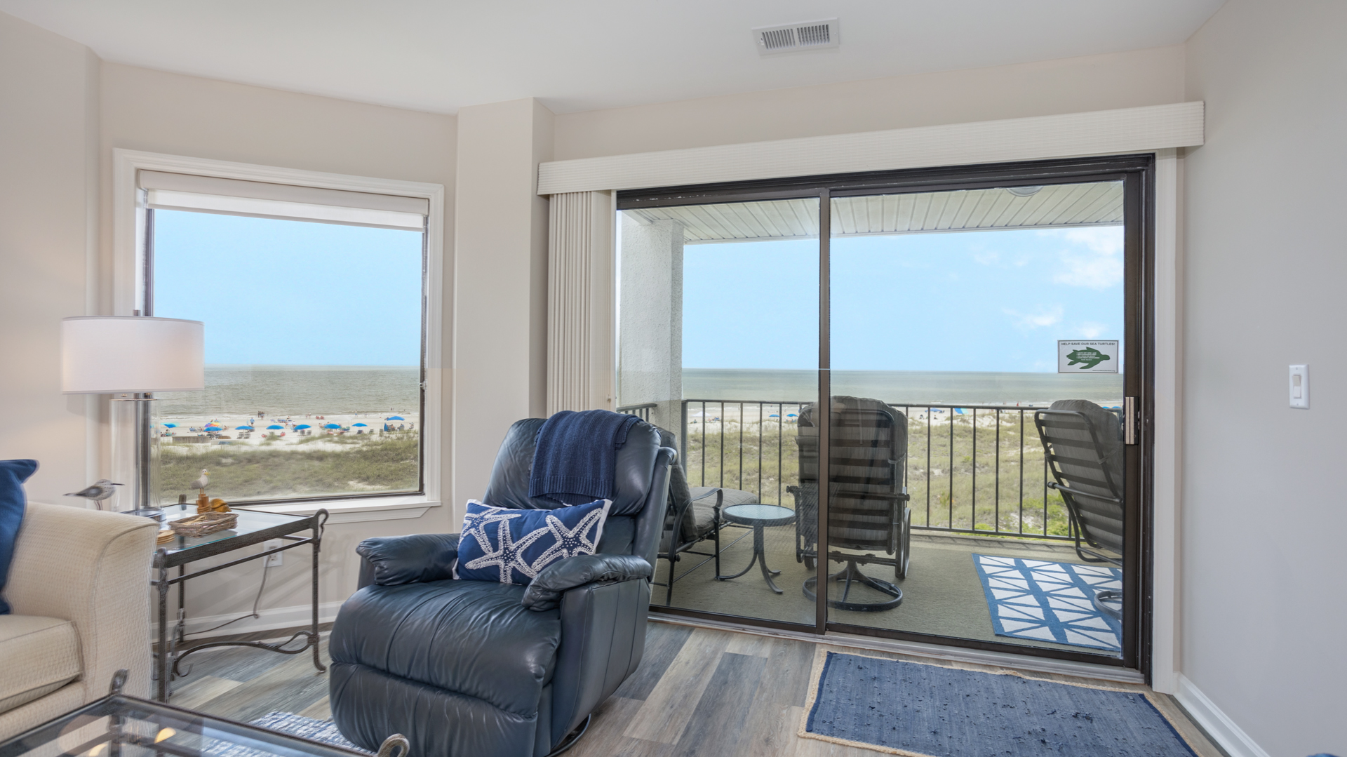 Lovely Condo with 2 Bedrooms & Ocean Views in Hilton Head