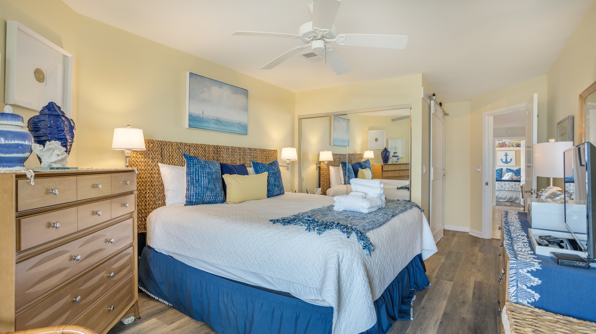 Lovely Condo with 2 Bedrooms & Ocean Views in Hilton Head