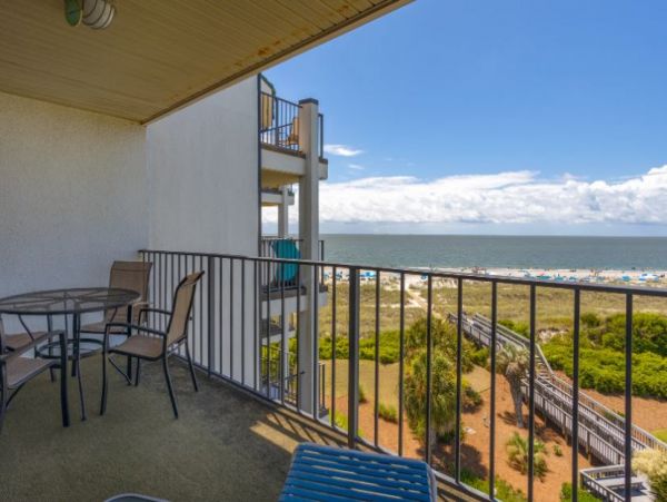 Oceanfront Vacation Condo in Hilton Head Two Bedroom
