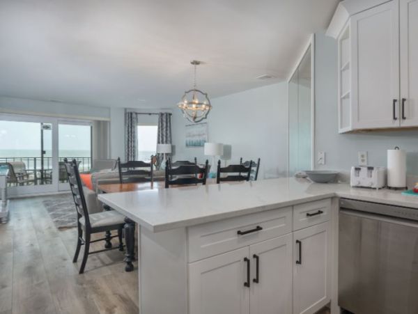 Oceanfront Vacation Condo in Hilton Head Two Bedroom
