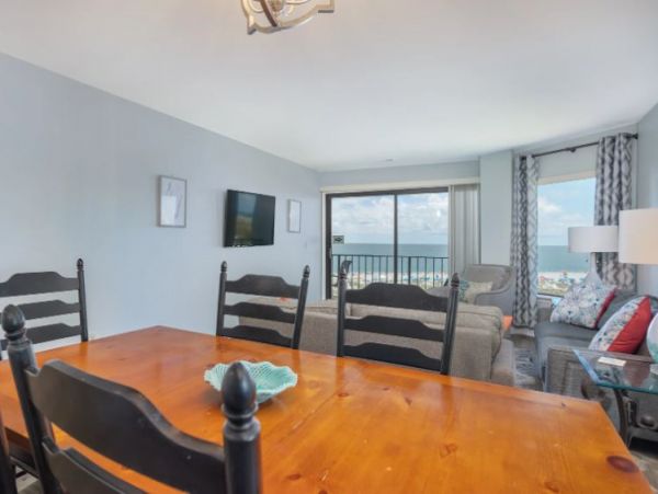 Oceanfront Vacation Condo in Hilton Head Two Bedroom