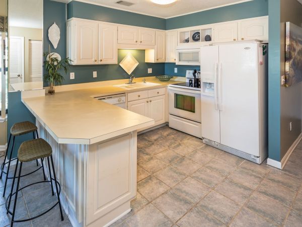 A Lovely Villa Style Condo Amazing Steps to Sandy Beach