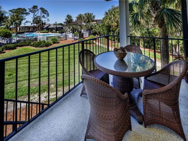 A Lovely Villa Style Condo Amazing Steps to Sandy Beach