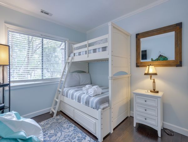 Hilton Head 3 Bedroom Townhouse Walk to Beach