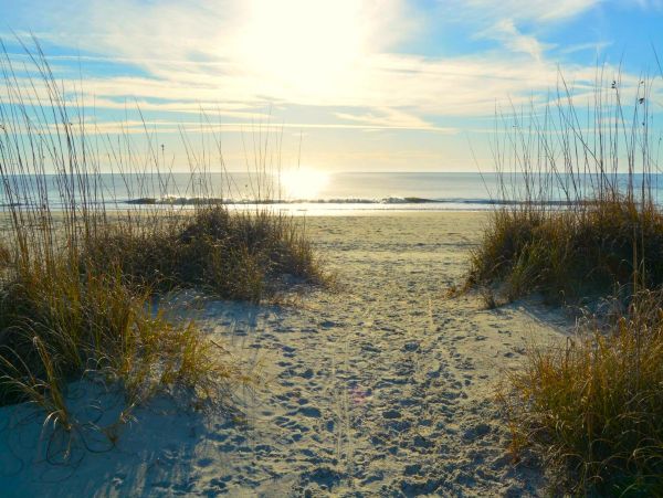Hilton Head 3 Bedroom Townhouse Walk to Beach