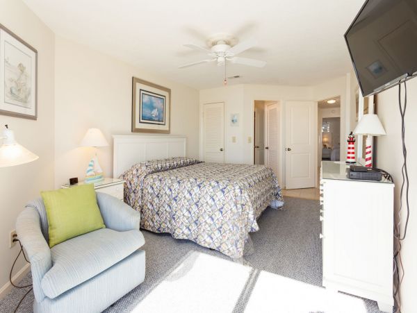 HILTON HEAD FOLLY FIELD 3 BEDROOM SLEEPS 10
