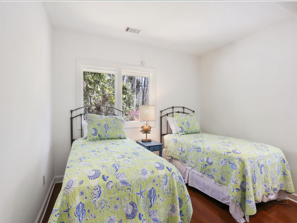 Hilton Head Five Bedroom Sleeps 14