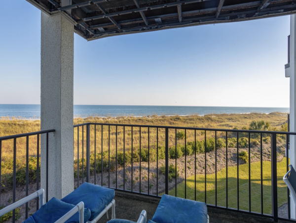 Oceanfront Views 2 Bedroom Rental in Hilton Head