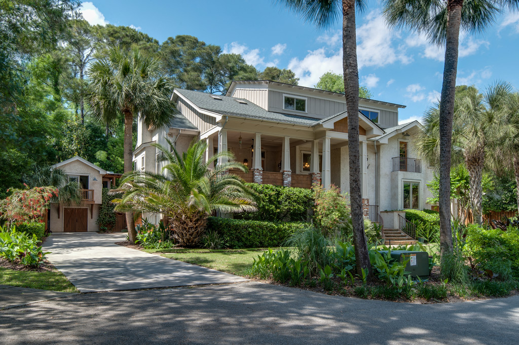 Fabulous 7 Bedroom 5 Homes to the Beach