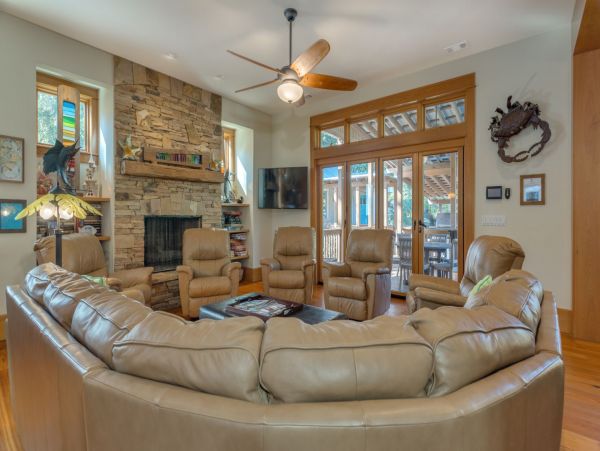 Fabulous 7 Bedroom 5 Homes to the Beach