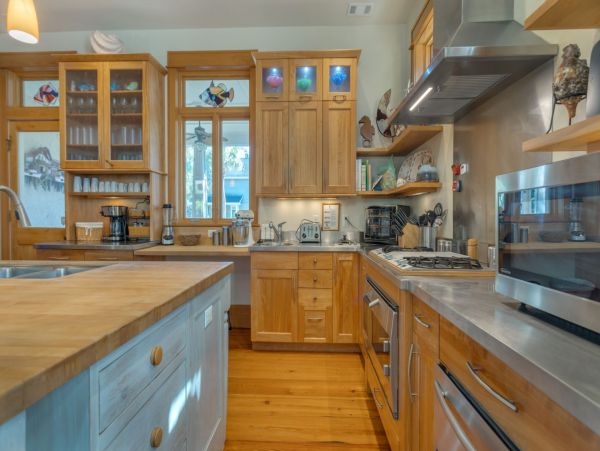 Fabulous 7 Bedroom 5 Homes to the Beach