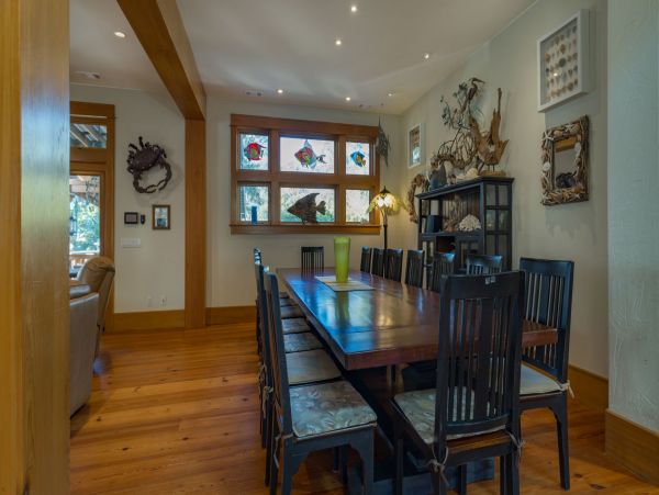 Fabulous 7 Bedroom 5 Homes to the Beach