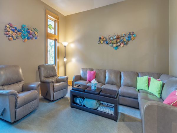 Fabulous 7 Bedroom 5 Homes to the Beach