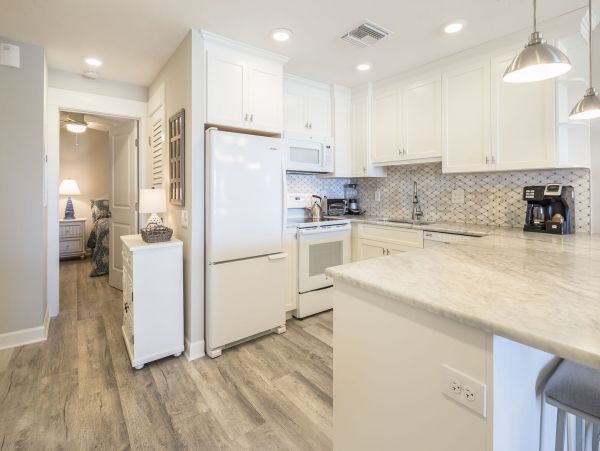 Oceanfront Vacation Two Bedroom Condo in Hilton Head