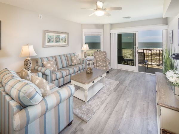 Oceanfront Vacation Two Bedroom Condo in Hilton Head