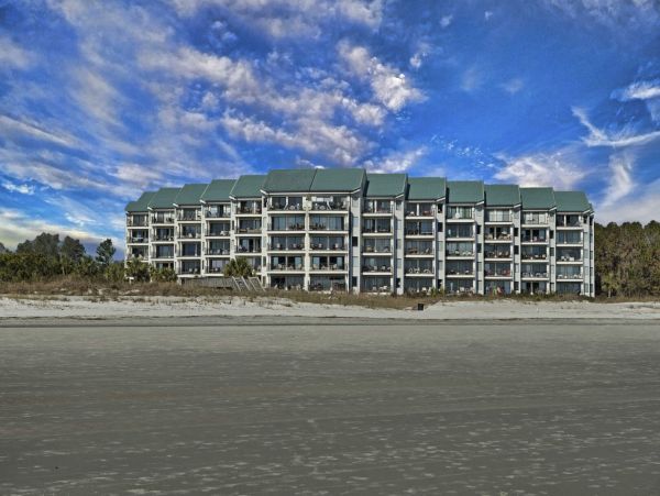 Oceanfront Vacation Two Bedroom Condo in Hilton Head