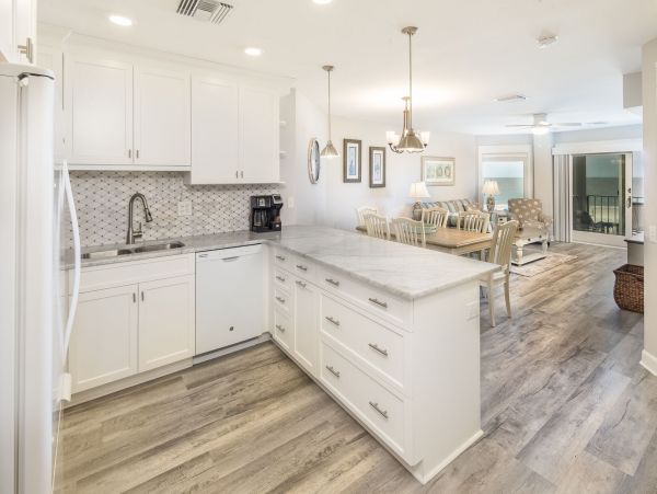 Oceanfront Vacation Two Bedroom Condo in Hilton Head