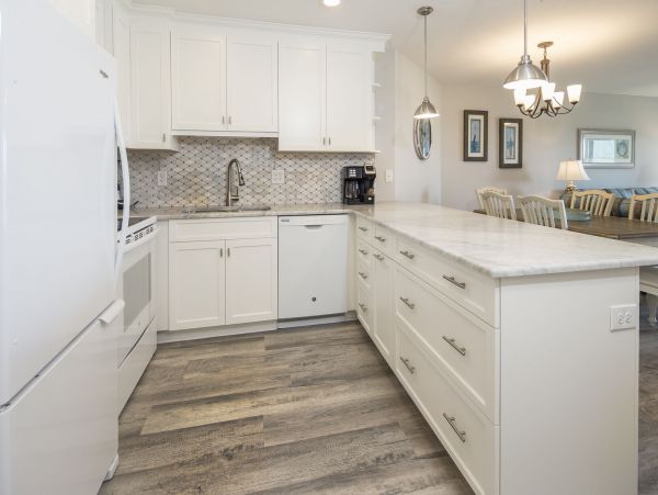 Oceanfront Vacation Two Bedroom Condo in Hilton Head